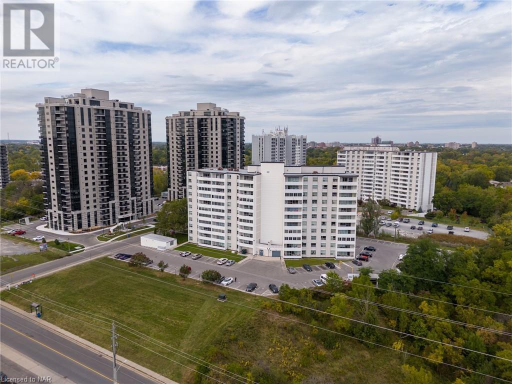 35 Towering Heights Boulevard Unit# 903, St. Catharines, Ontario  L2T 3G8 - Photo 1 - 40491130