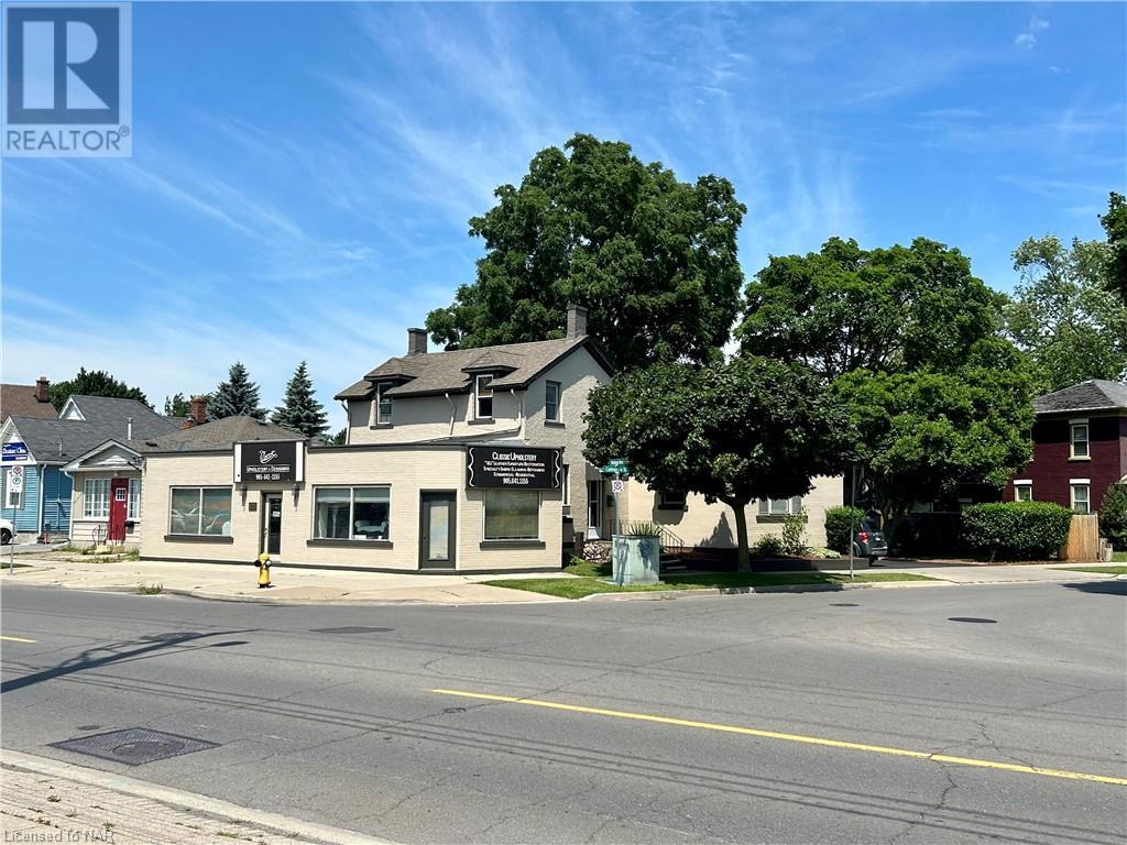 121 Welland Avenue, St. Catharines, Ontario  L2R 2N4 - Photo 1 - 40615416