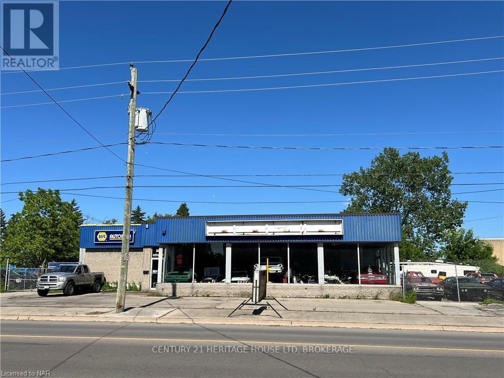 355 King Street, Port Colborne, Ontario  L3K 4H2 - Photo 1 - X9412699