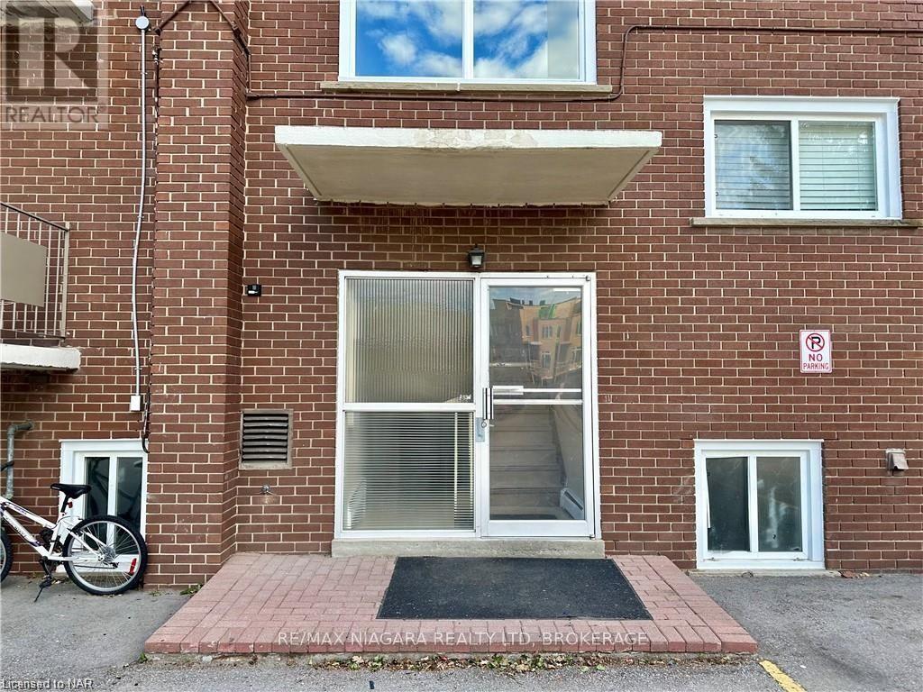 5 - 286 Vine Street, St. Catharines, Ontario  L2M 4T3 - Photo 3 - X9414353