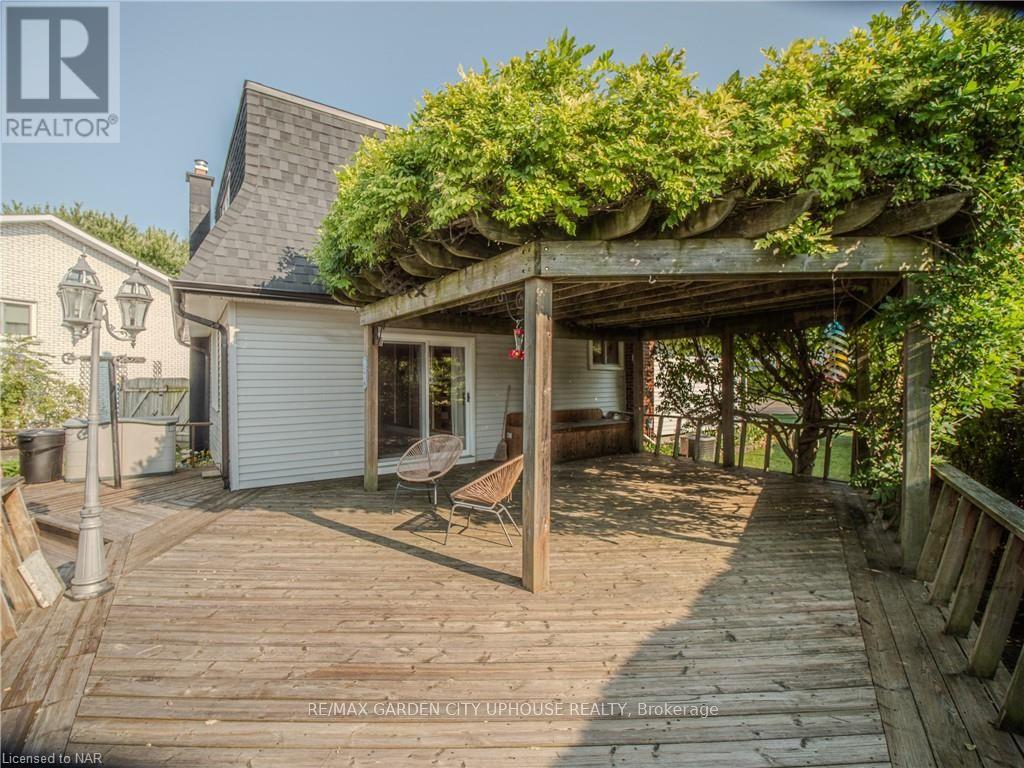 219 Lakeshore Road, St. Catharines, Ontario  L2M 1R8 - Photo 19 - X9414489