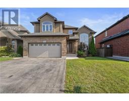 82 CREEKSIDE DRIVE, Welland, Ontario