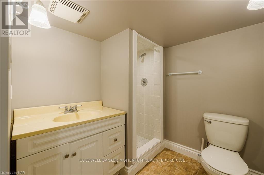 255a Lakeshore Road, St. Catharines, Ontario  L2M 1R9 - Photo 28 - X9420149