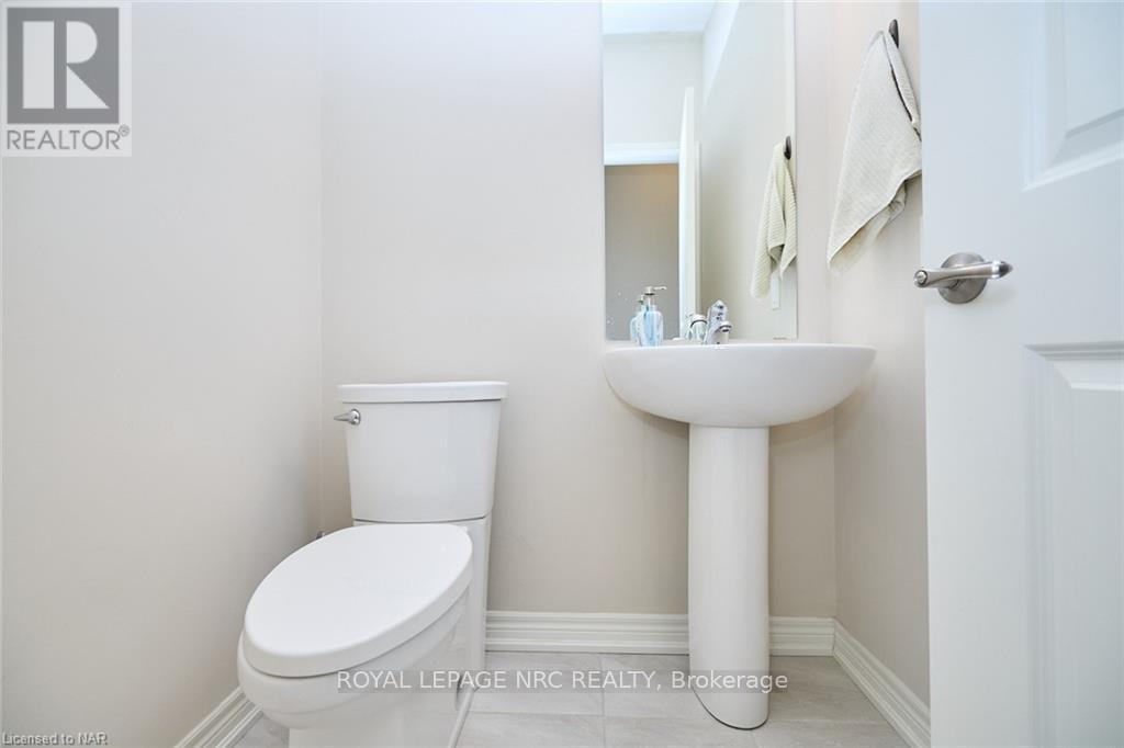 130 Acacia Road, Pelham, Ontario  L0S 1E6 - Photo 9 - X10409447