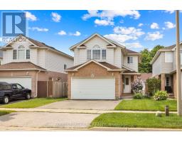 27 HOLLYRIDGE CRESCENT, Kitchener, Ontario