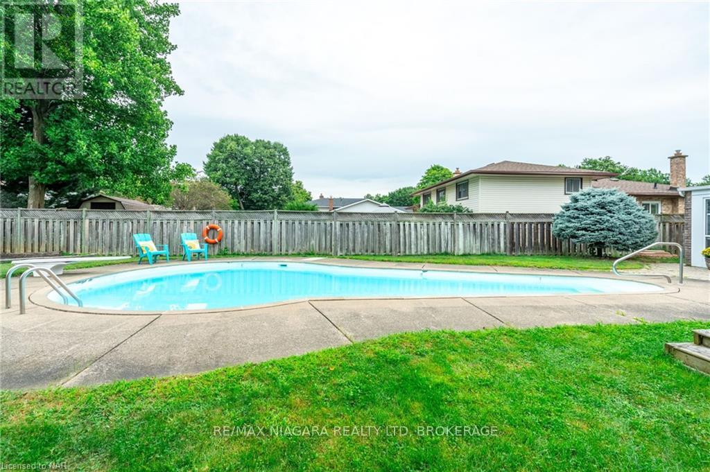 7 Royal Oak Drive, St. Catharines, Ontario  L2N 4B7 - Photo 35 - X9259214