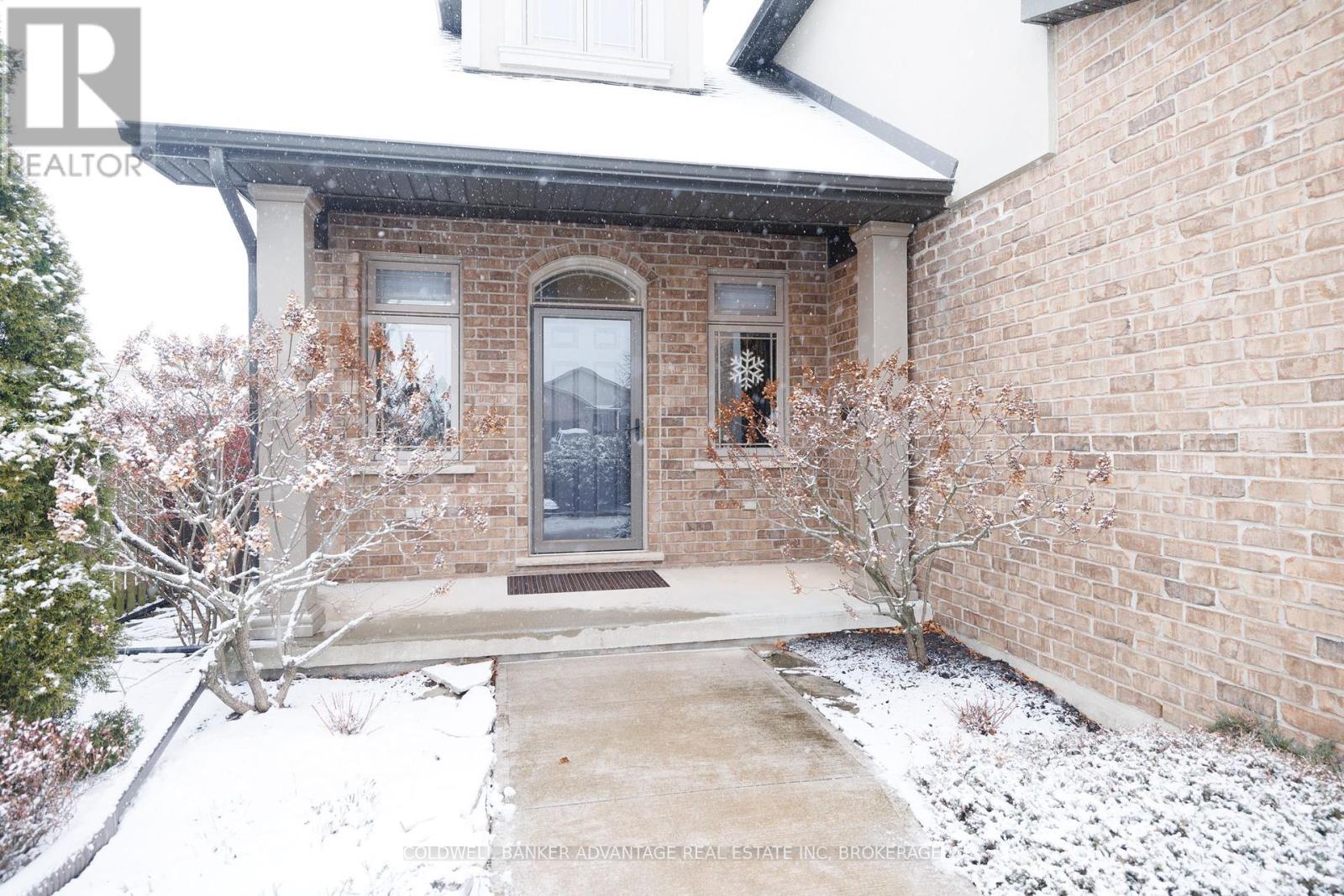 8391 Mullen Court, Niagara Falls, Ontario  L2H 3M8 - Photo 7 - X11898399