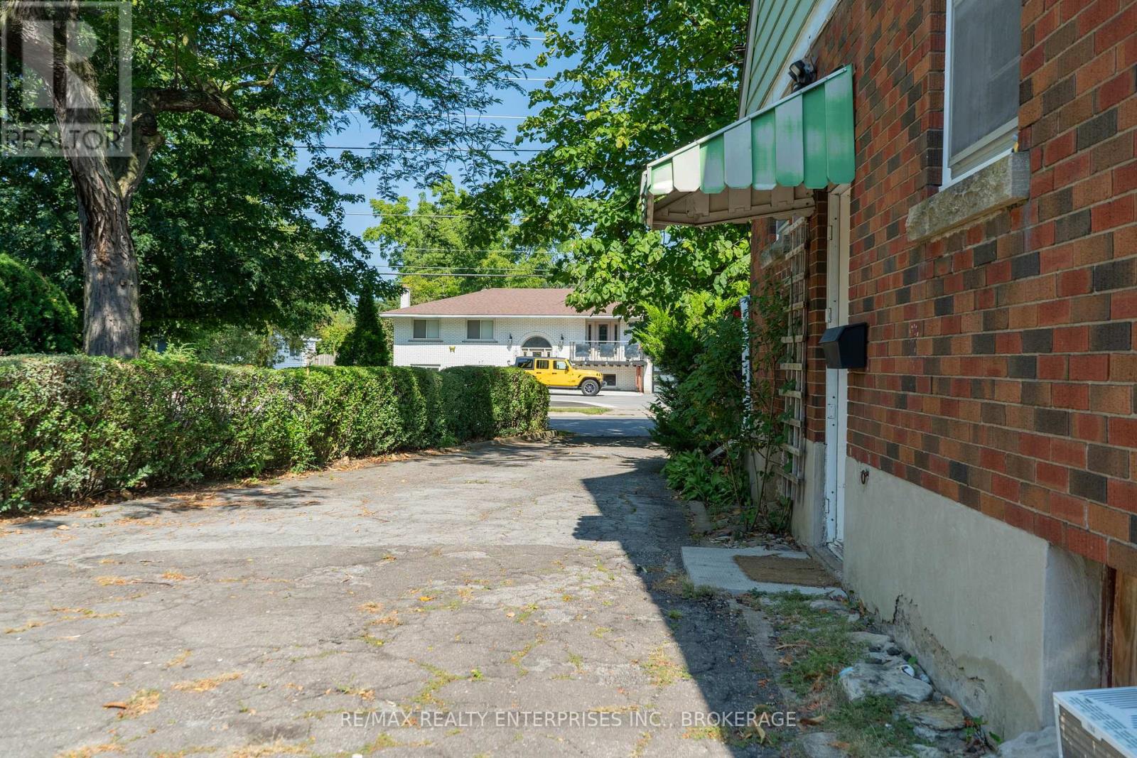 496 Carlton Street, St. Catharines, Ontario  L2M 4X3 - Photo 31 - X11899523