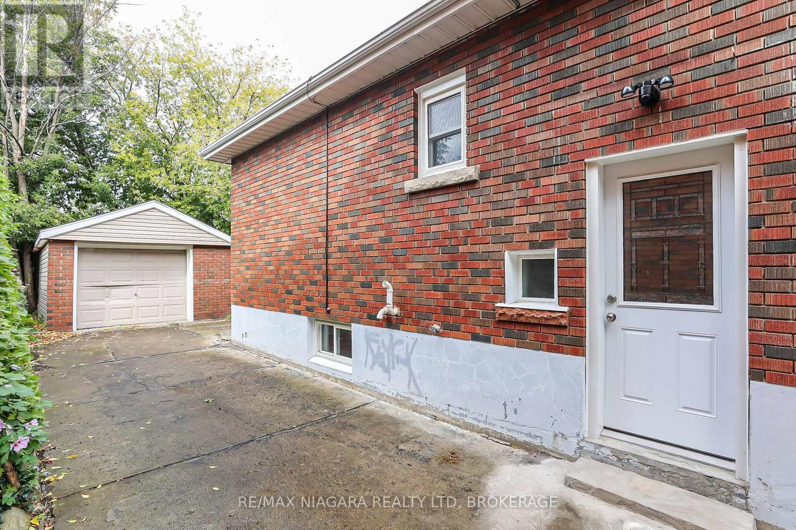 261 Vine Street, St. Catharines, Ontario  L2M 4T2 - Photo 35 - X11931503