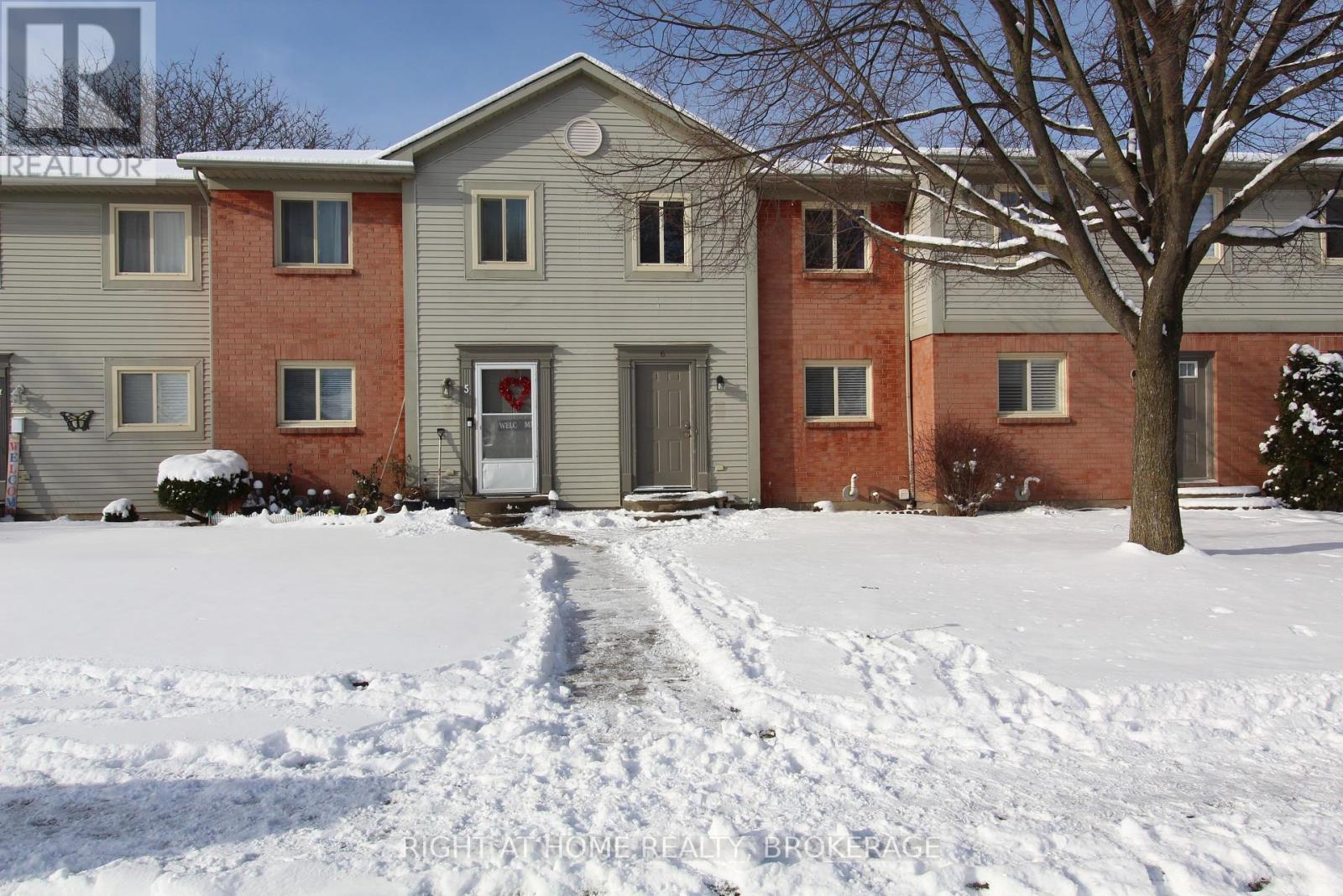 6 - 65 Dorchester Boulevard, St. Catharines, Ontario  L2M 7S9 - Photo 1 - X11932317