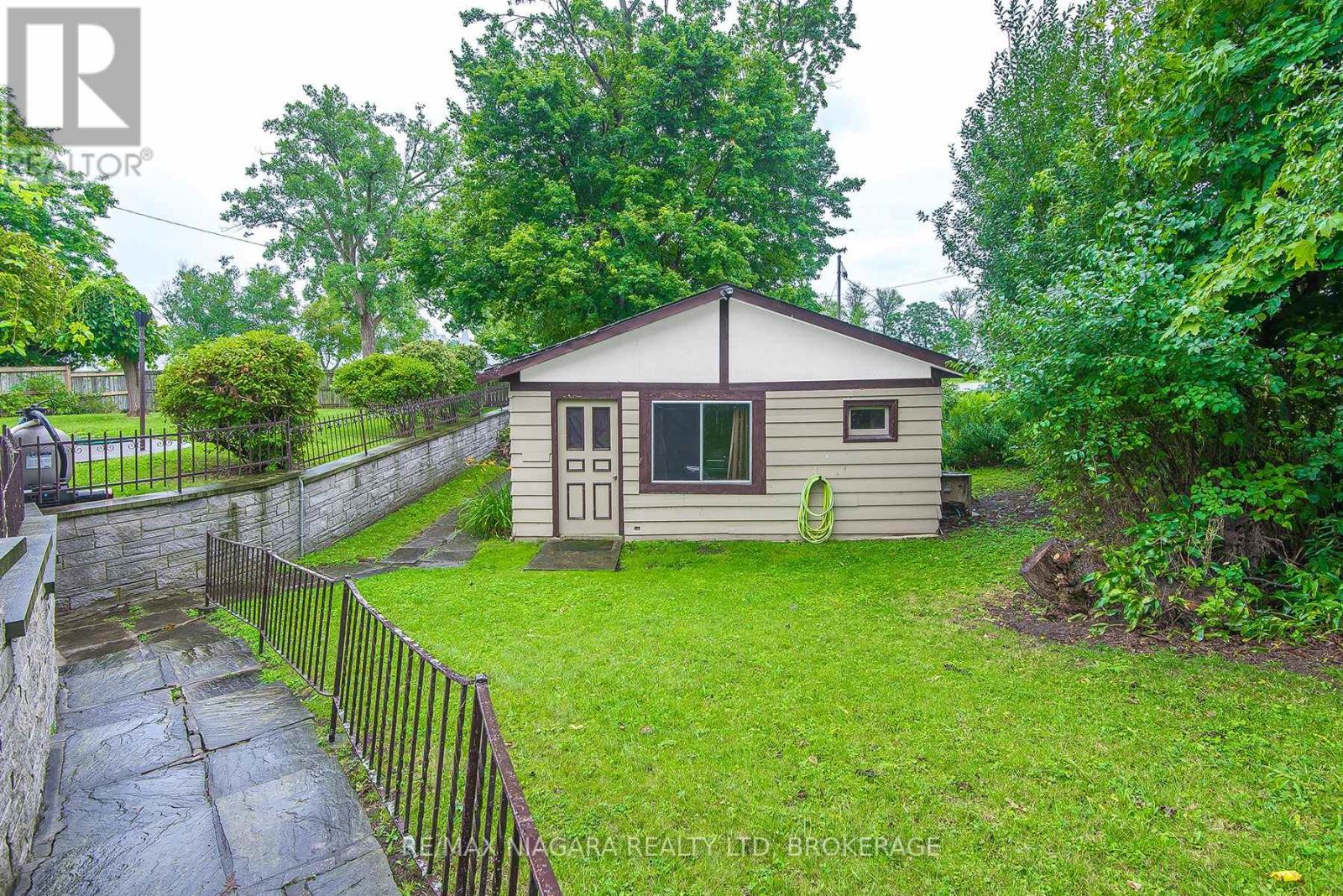 140 Lakeshore Road, Fort Erie, Ontario  L2A 1B2 - Photo 10 - X11995455