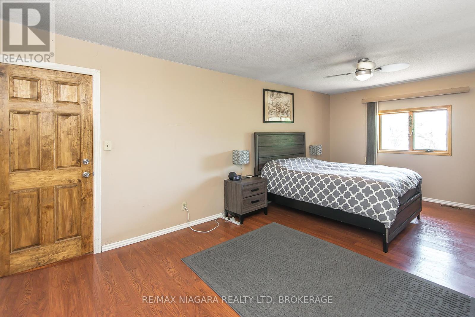140 Lakeshore Road, Fort Erie, Ontario  L2A 1B2 - Photo 43 - X11995455