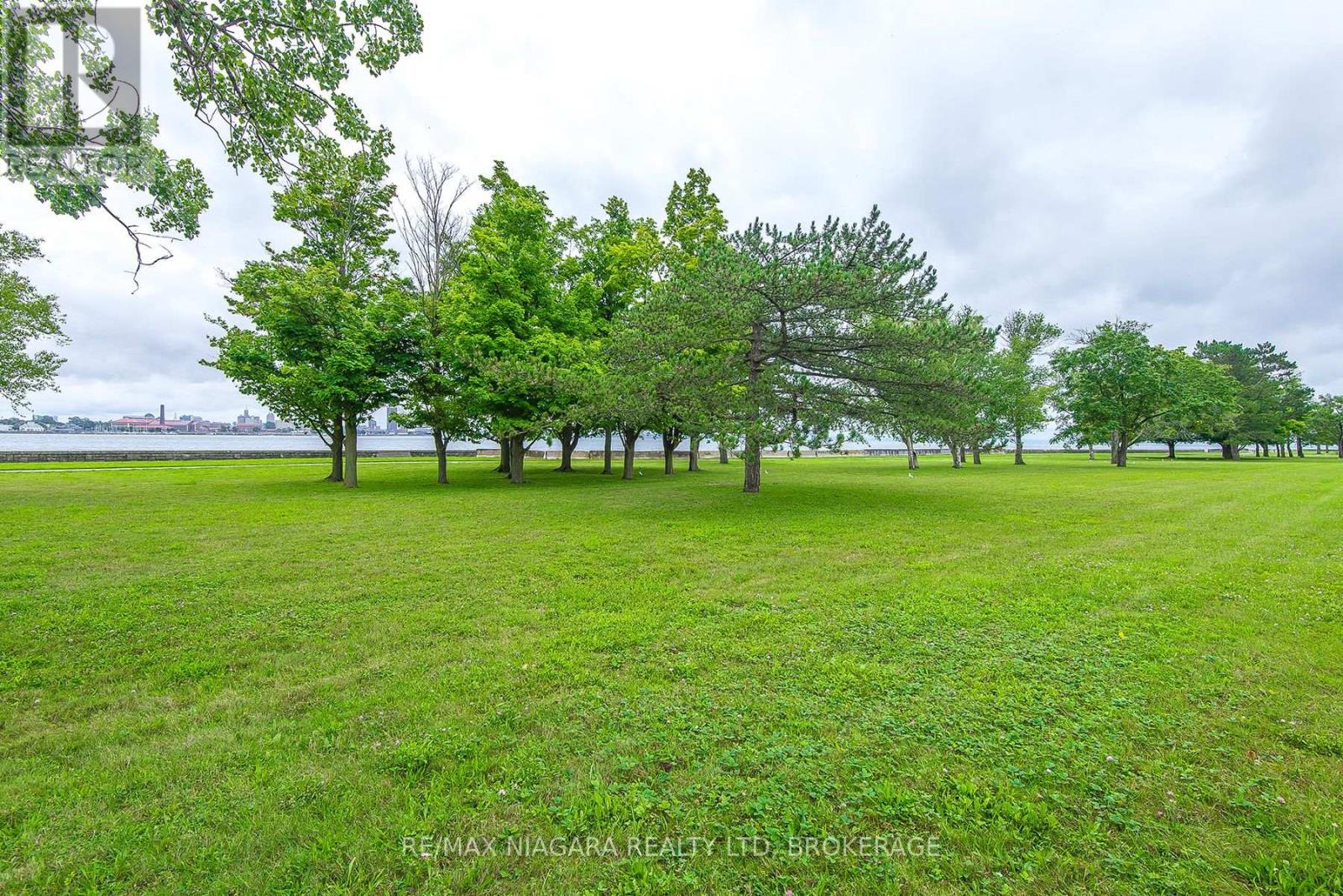 140 Lakeshore Road, Fort Erie, Ontario  L2A 1B2 - Photo 5 - X11995455