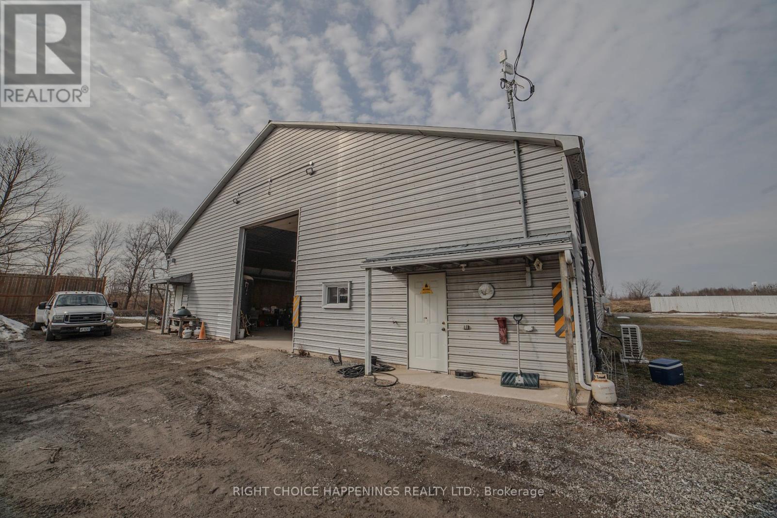 40828 Forks Road, Wainfleet, Ontario  L0S 1V0 - Photo 4 - X12062104