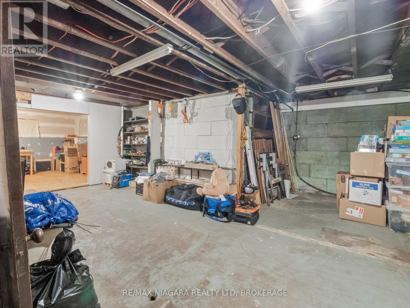 215 Phipps Street, Fort Erie, Ontario  L2A 2V4 - Photo 20 - X12103583