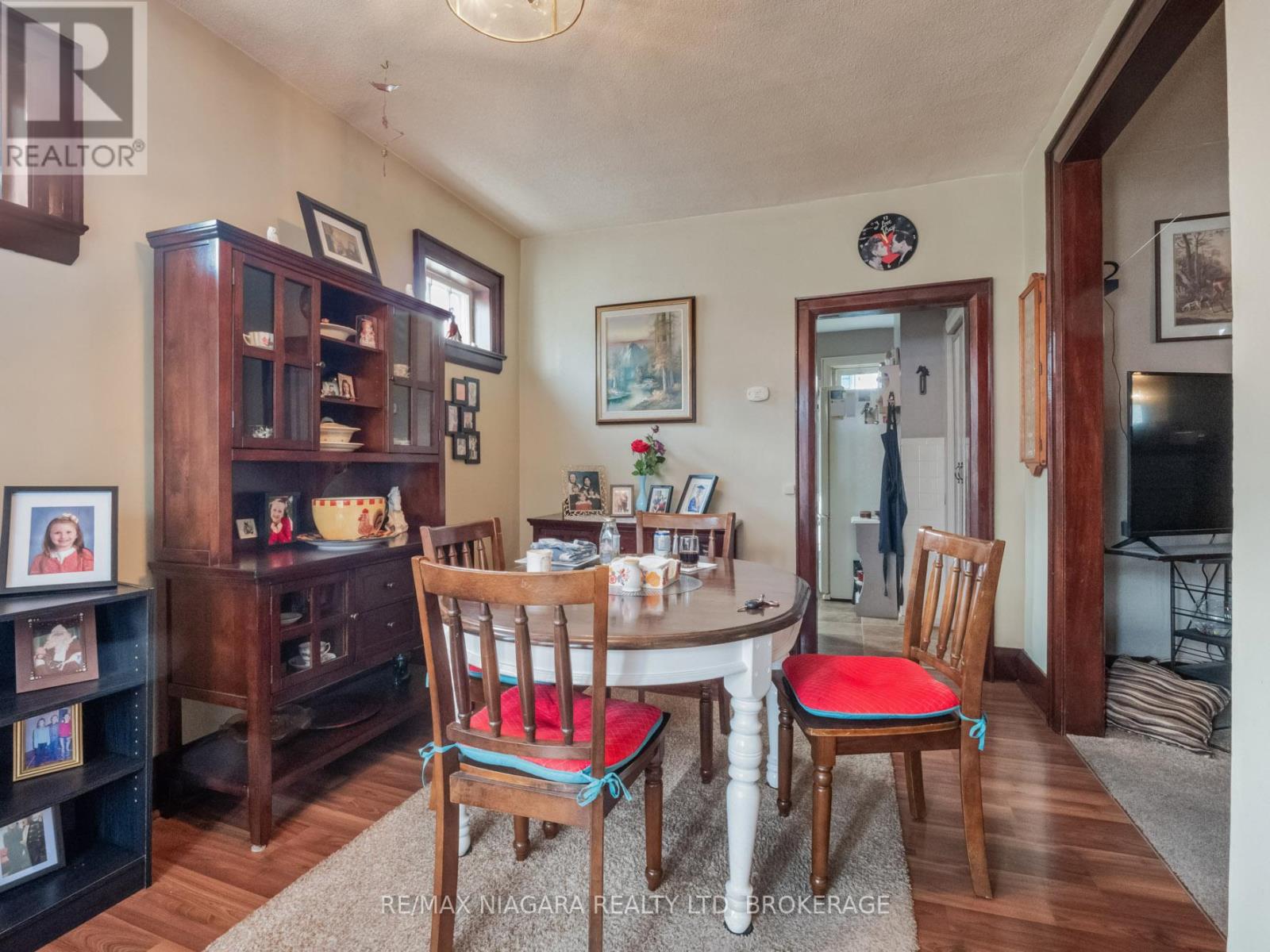 215 Phipps Street, Fort Erie, Ontario  L2A 2V4 - Photo 7 - X12103583