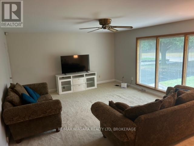 6378 Mountain Road, Niagara Falls, Ontario  L2E 6S4 - Photo 13 - X12165007
