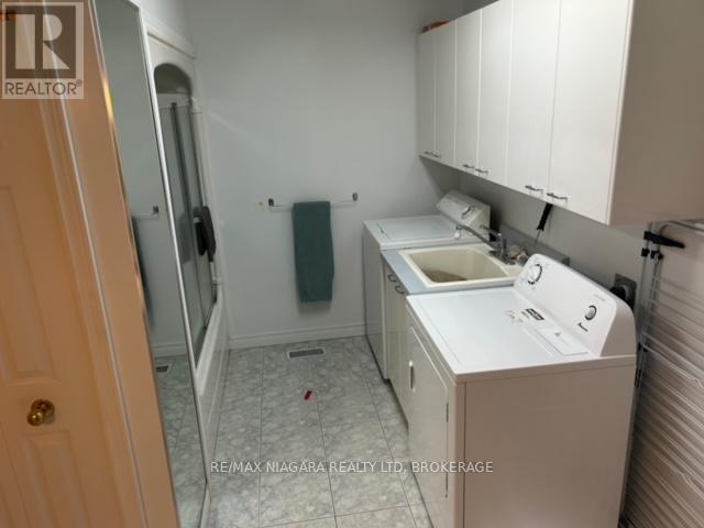 6378 Mountain Road, Niagara Falls, Ontario  L2E 6S4 - Photo 17 - X12165007