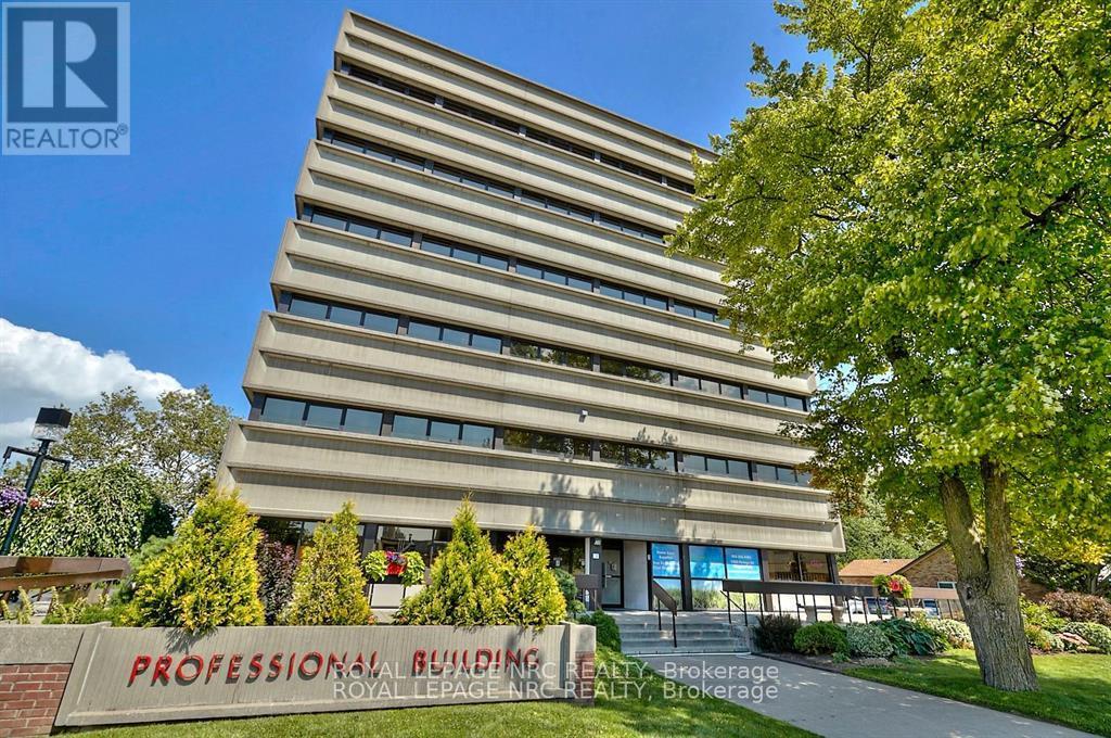 2a - 5400 Portage Road, Niagara Falls, Ontario  L2G 5X7 - Photo 1 - X12239294