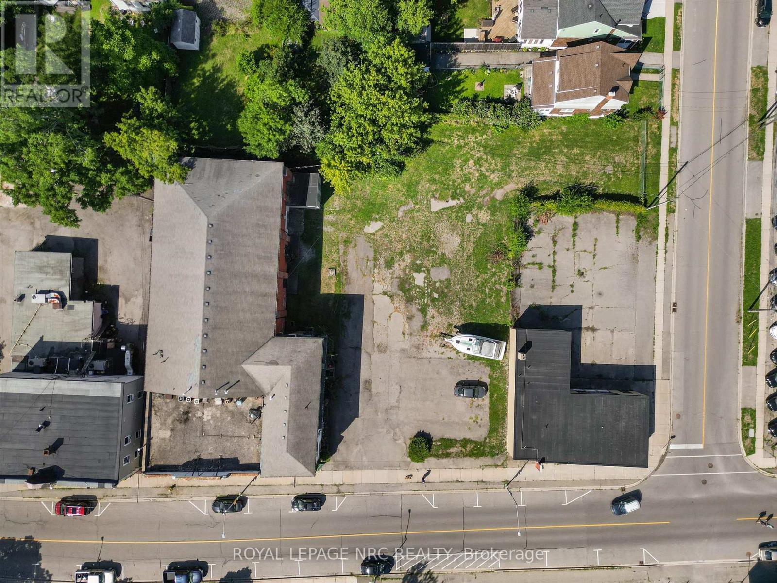 155 Niagara Boulevard, Fort Erie, Ontario  L2A 3G6 - Photo 24 - X12376129