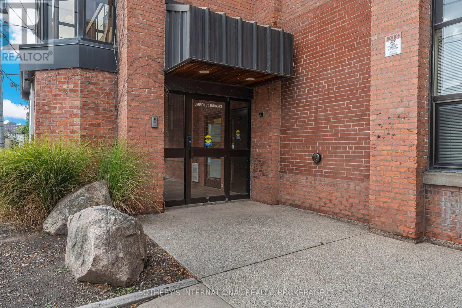 100 - 243 Church Street, St. Catharines, Ontario  L2R 3E8 - Photo 2 - X12449681