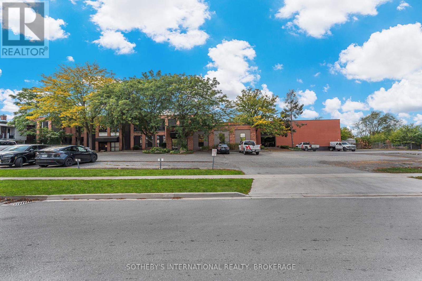 100 - 243 Church Street, St. Catharines, Ontario  L2R 3E8 - Photo 24 - X12449681