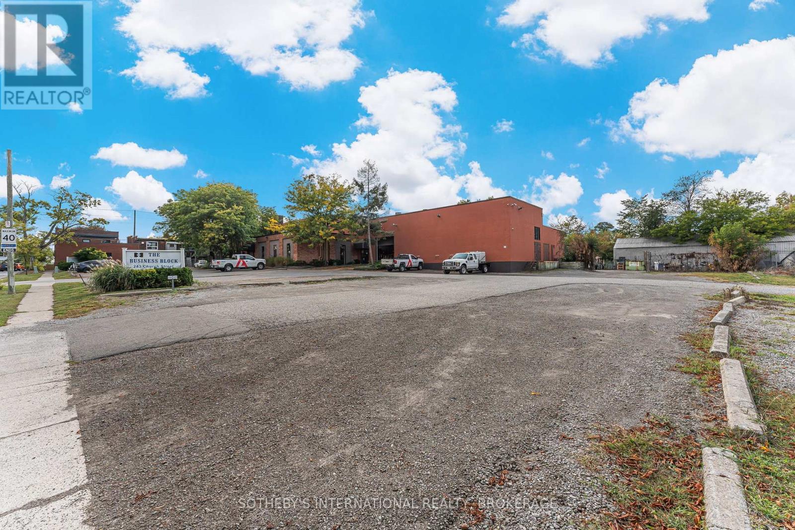 211 - 243 Church Street, St. Catharines, Ontario  L2R 3E8 - Photo 15 - X12449713