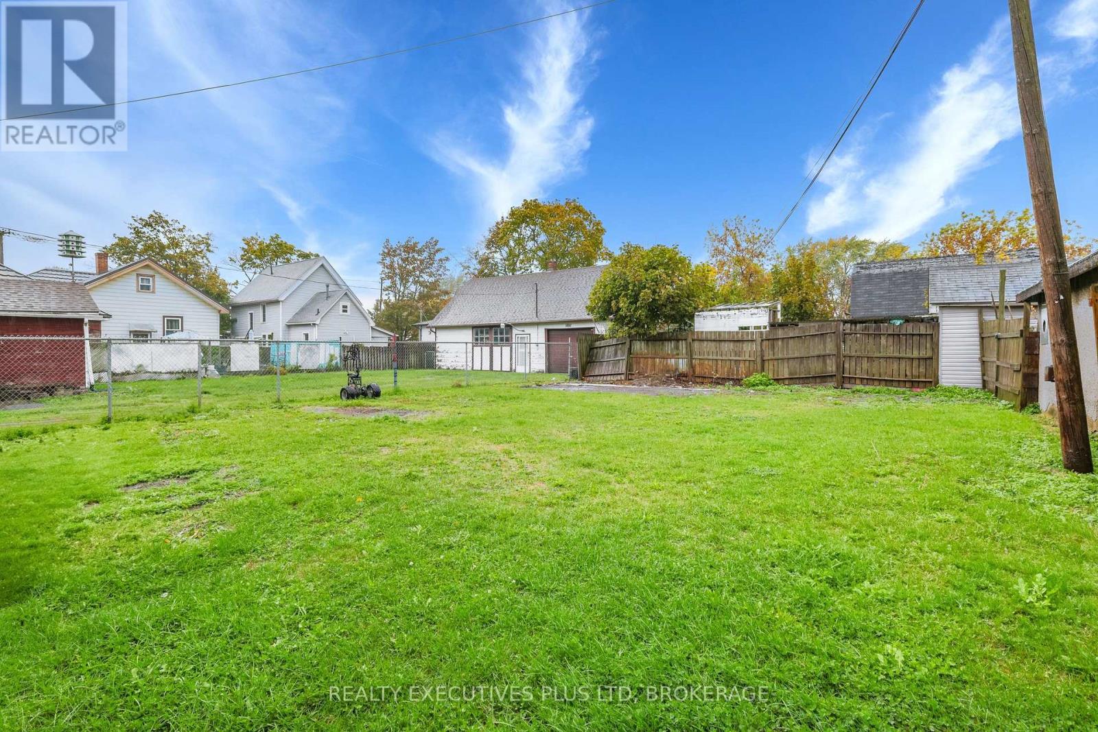 134 Frazer Street, Port Colborne, Ontario  L3K 1E5 - Photo 4 - X12477694
