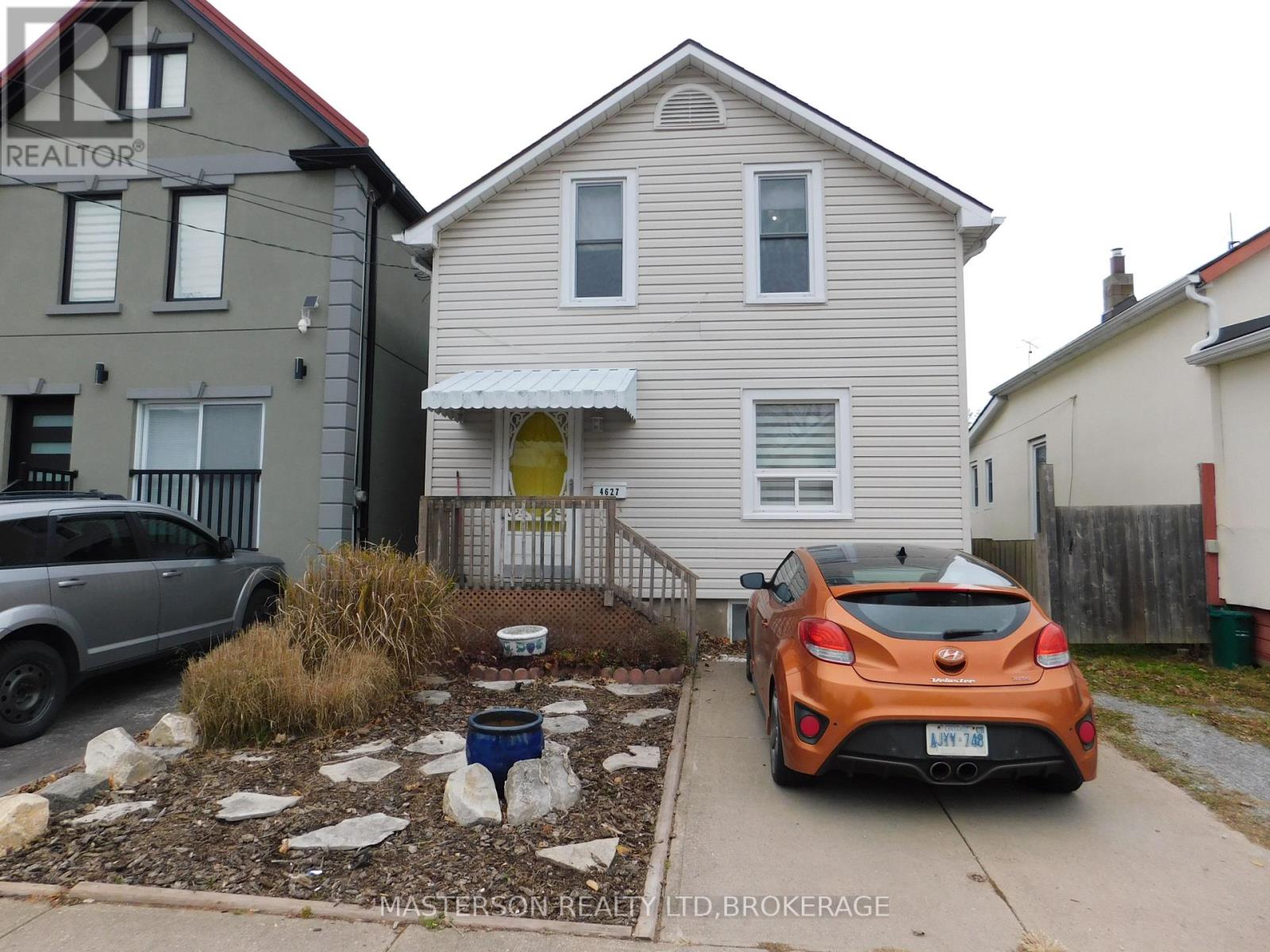 4627 Jepson Street, Niagara Falls, Ontario  L2E 1J5 - Photo 1 - X12589790