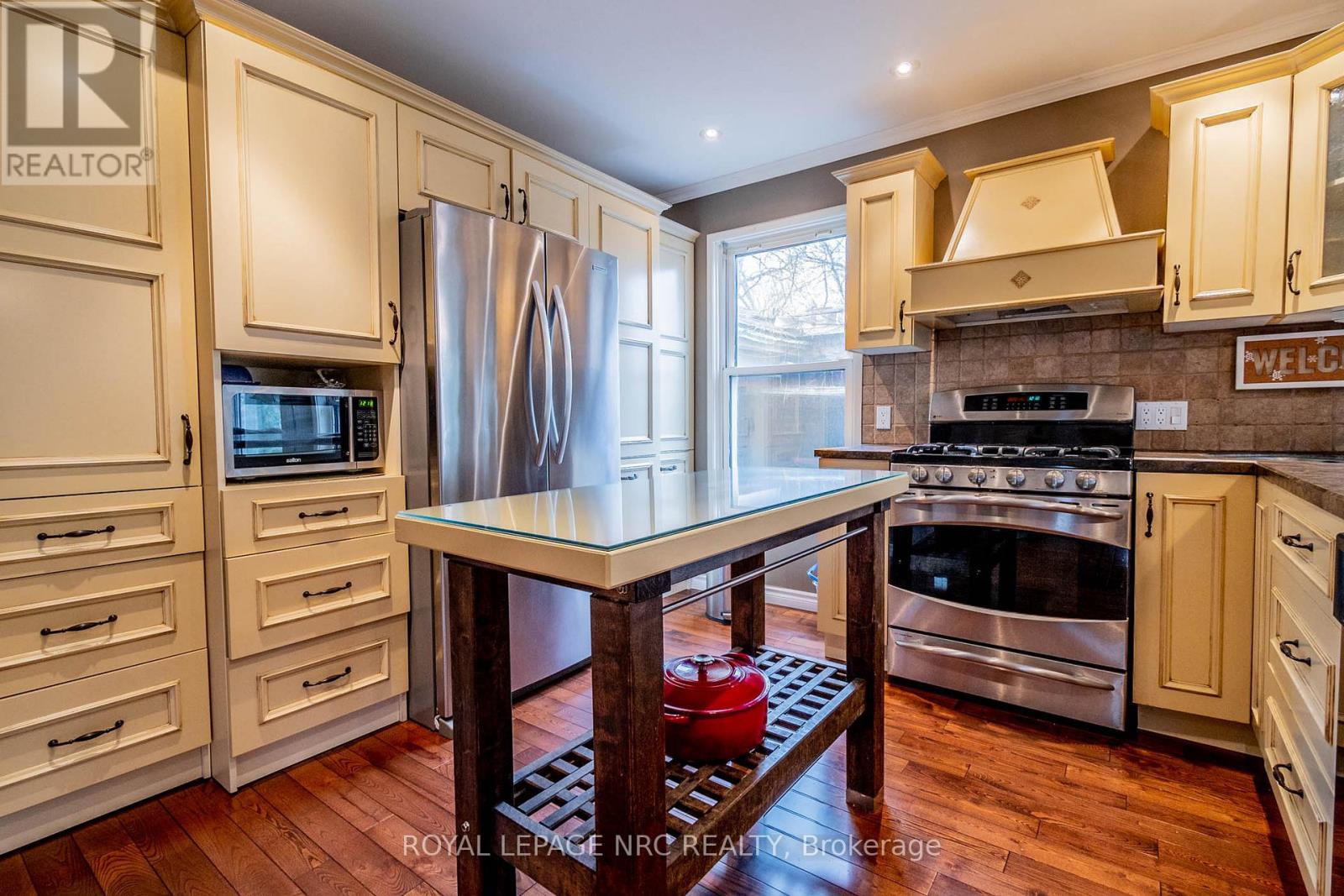 6107 Barker Street, Niagara Falls, Ontario  L2G 1Y5 - Photo 15 - X12594982