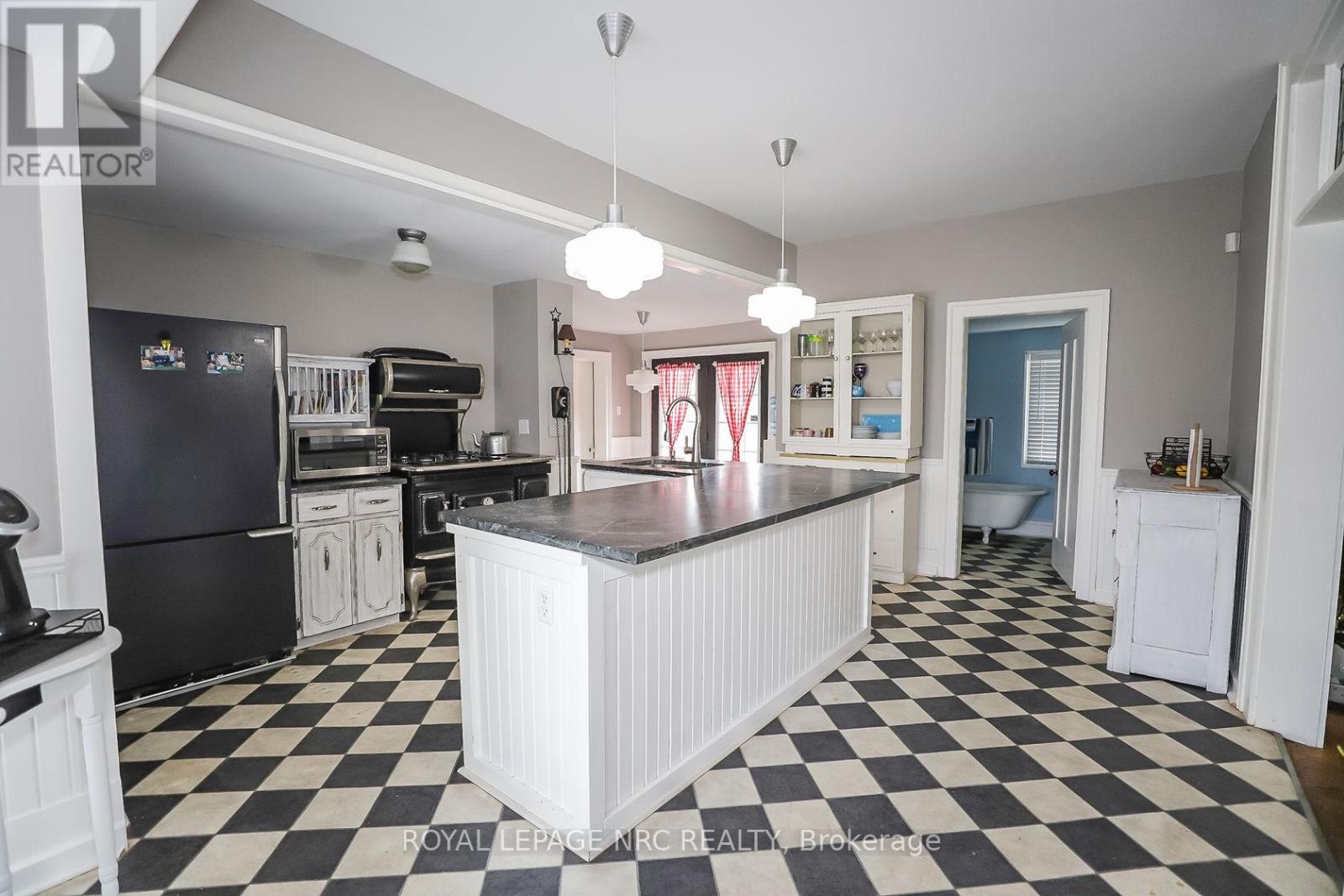 264 Ridge Road N, Fort Erie, Ontario  L0S 1N0 - Photo 19 - X12667854
