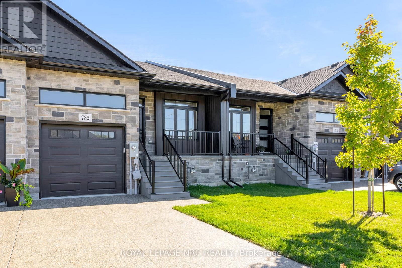 732 Clarence Street, Port Colborne, Ontario  L3K 0A8 - Photo 1 - X12671846