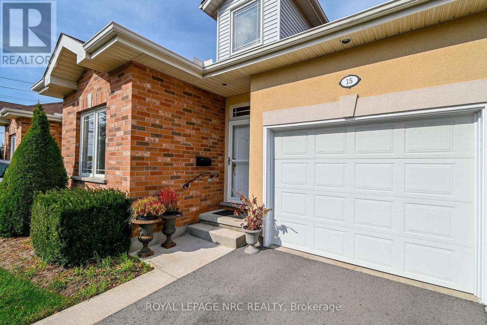15 - 4300 Kalar Road, Niagara Falls, Ontario  L2H 1S8 - Photo 1 - X12700460