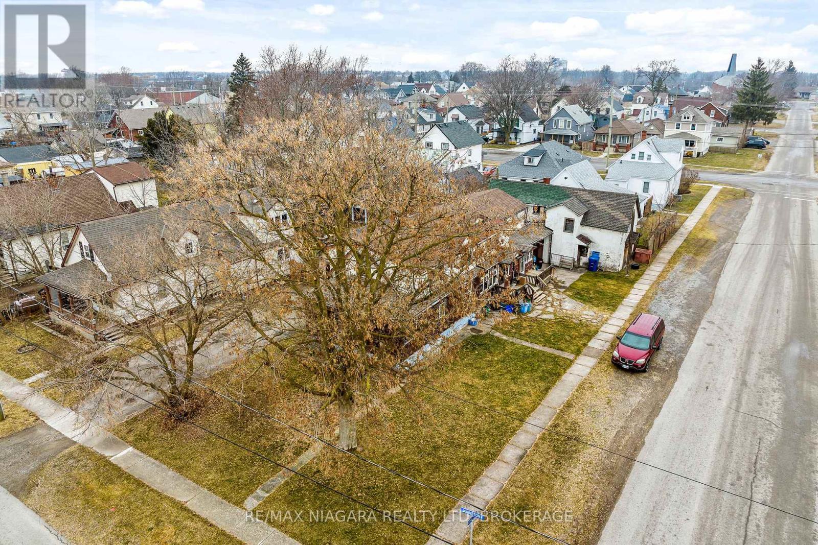 48 Johnston Street, Port Colborne, Ontario  L3K 1G6 - Photo 2 - X12798840