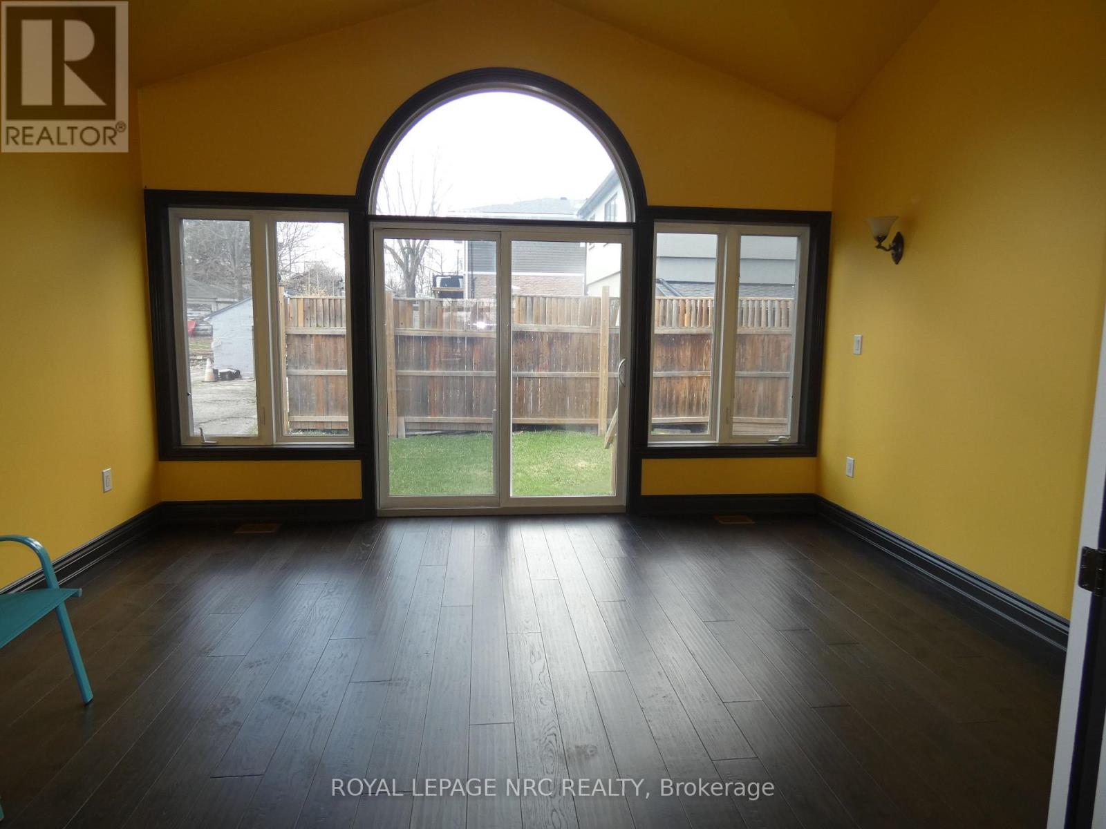 4807 Zimmerman Avenue, Niagara Falls, Ontario  L2E 3N1 - Photo 12 - X12825118