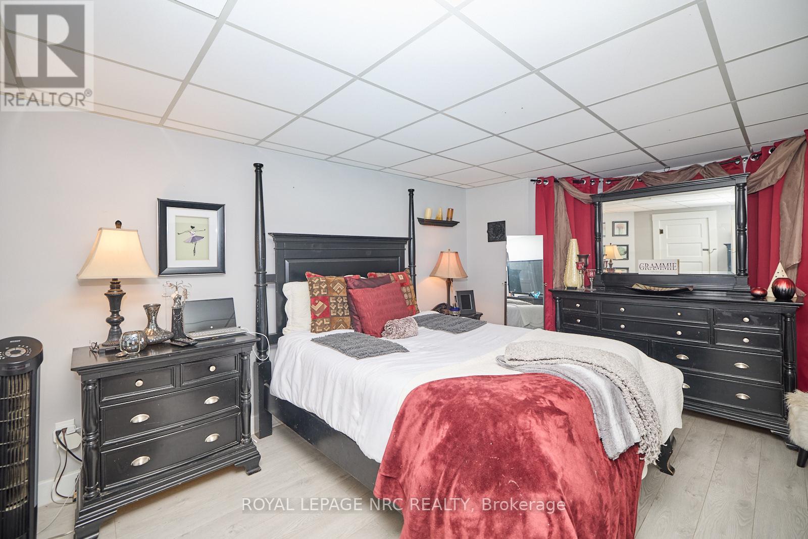 3758 Main Street, Niagara Falls, Ontario  L2G 6B2 - Photo 10 - X12847158