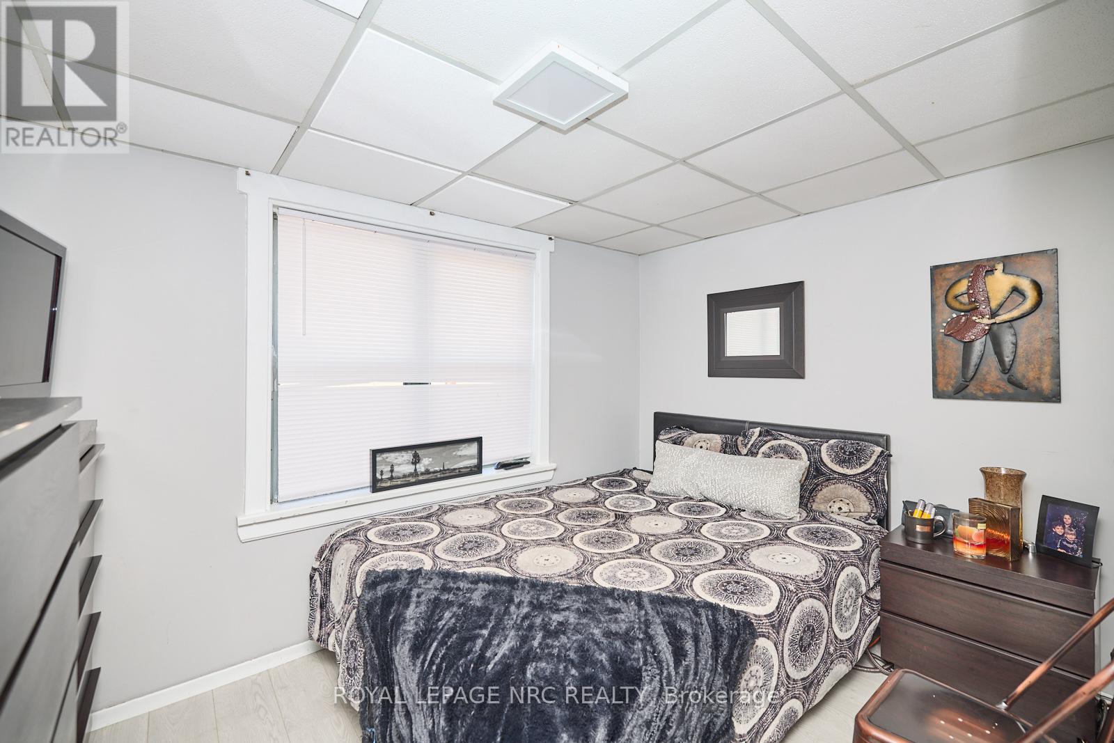 3758 Main Street, Niagara Falls, Ontario  L2G 6B2 - Photo 8 - X12847158