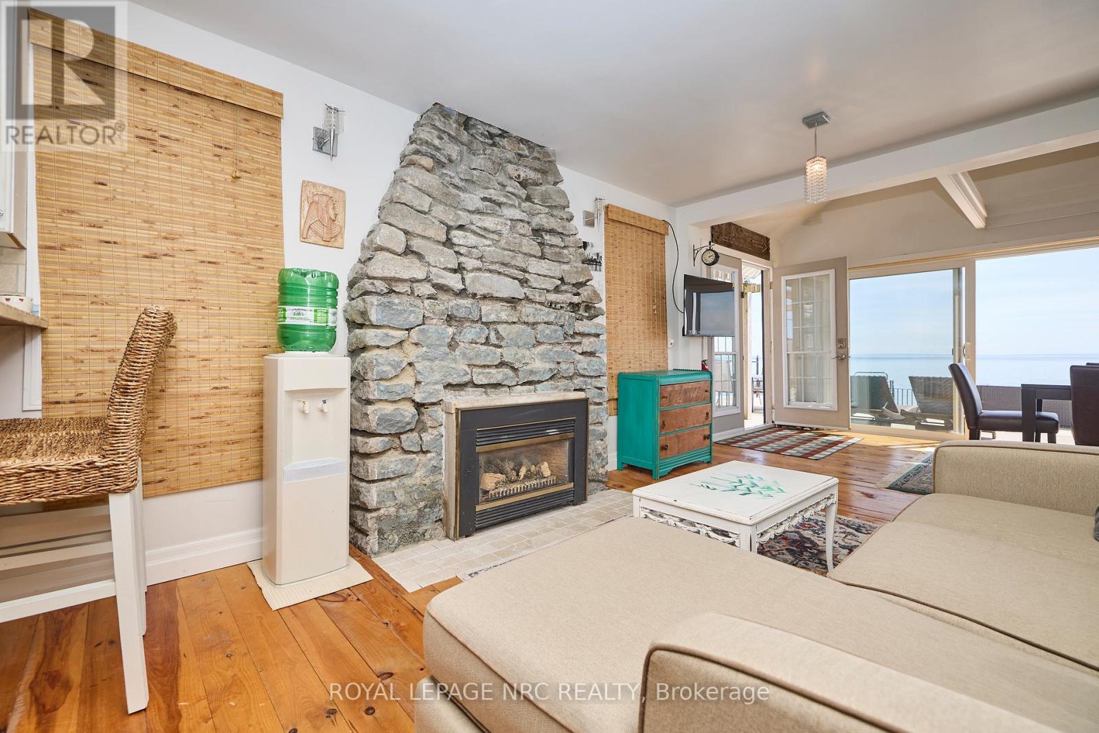 11851 Lakeshore Road, Wainfleet, Ontario  L0S 1V0 - Photo 8 - X12865962