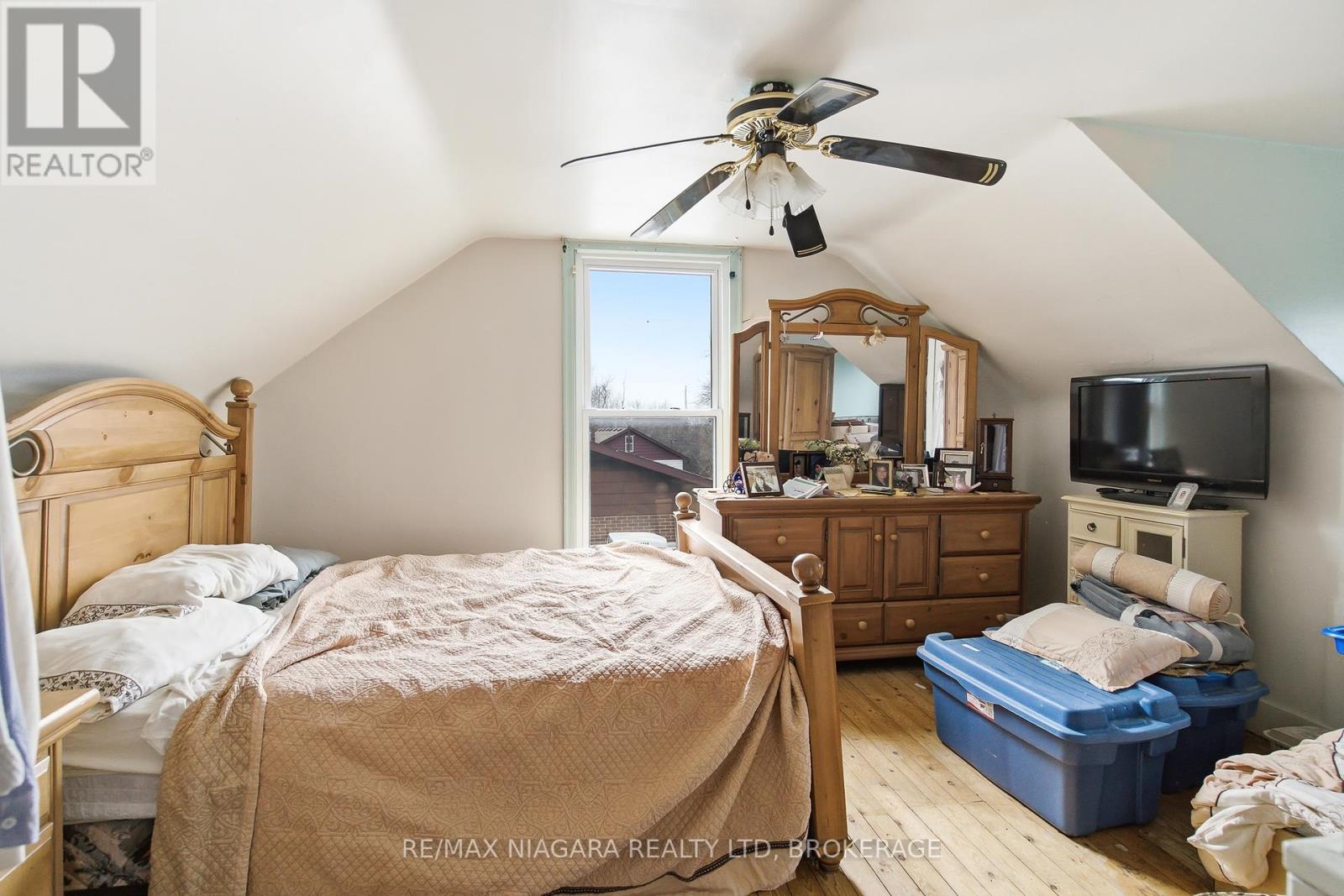 8356 Oakwood Drive, Niagara Falls, Ontario  L2E 6S5 - Photo 15 - X12871144
