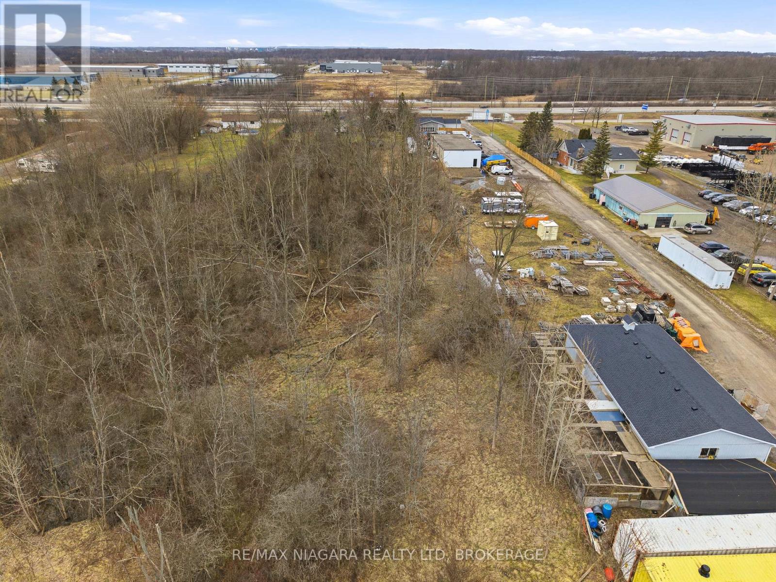 8356 Oakwood Drive, Niagara Falls, Ontario  L2E 6S5 - Photo 13 - X12871238