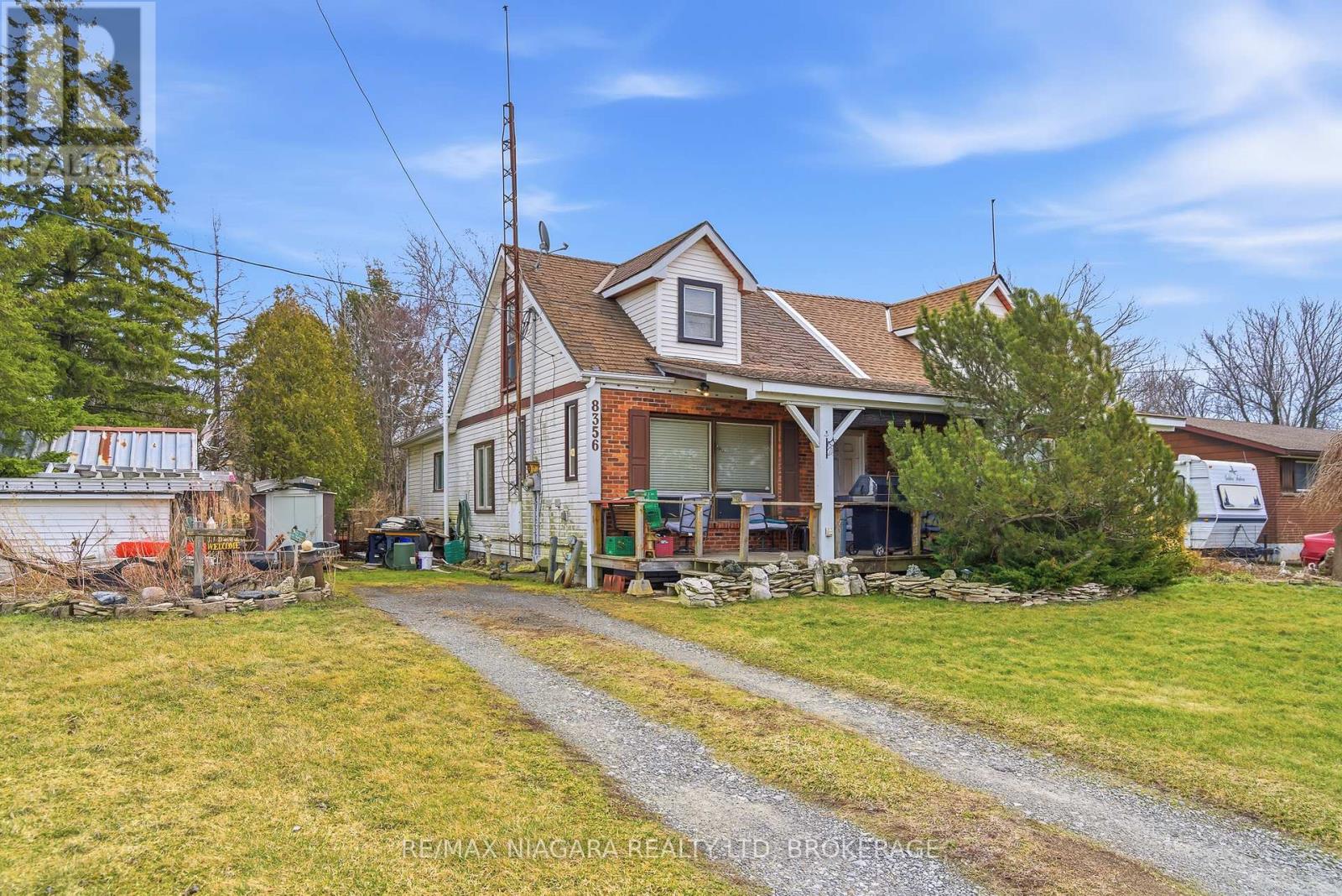 8356 Oakwood Drive, Niagara Falls, Ontario  L2E 6S5 - Photo 4 - X12871238