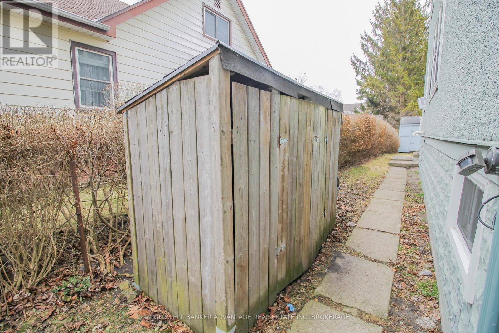 86 Adelaide Street, Port Colborne, Ontario  L3K 2W5 - Photo 11 - X12871792