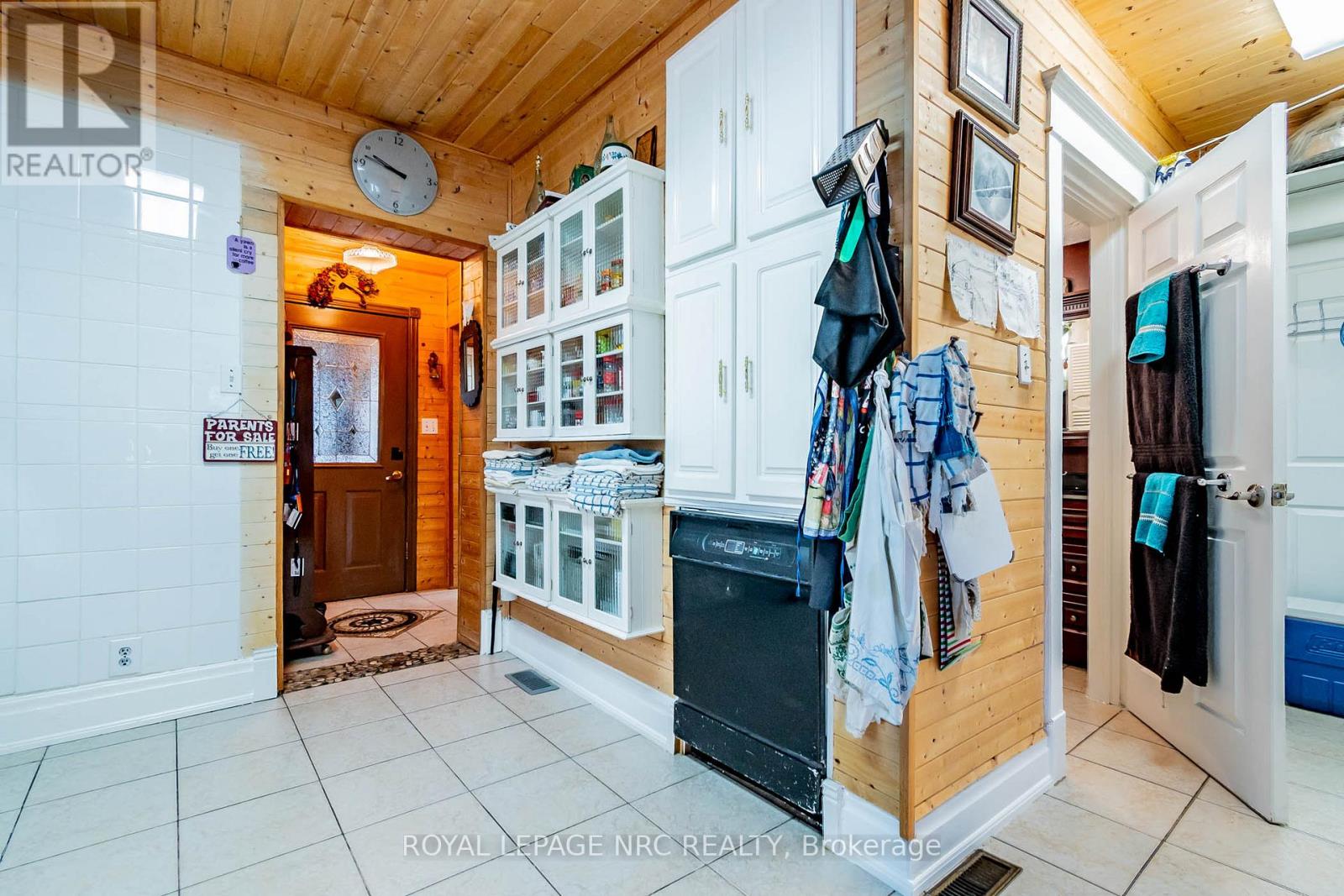 6490 Thorold Stone Road, Niagara Falls, Ontario  L2J 1B3 - Photo 29 - X12905382