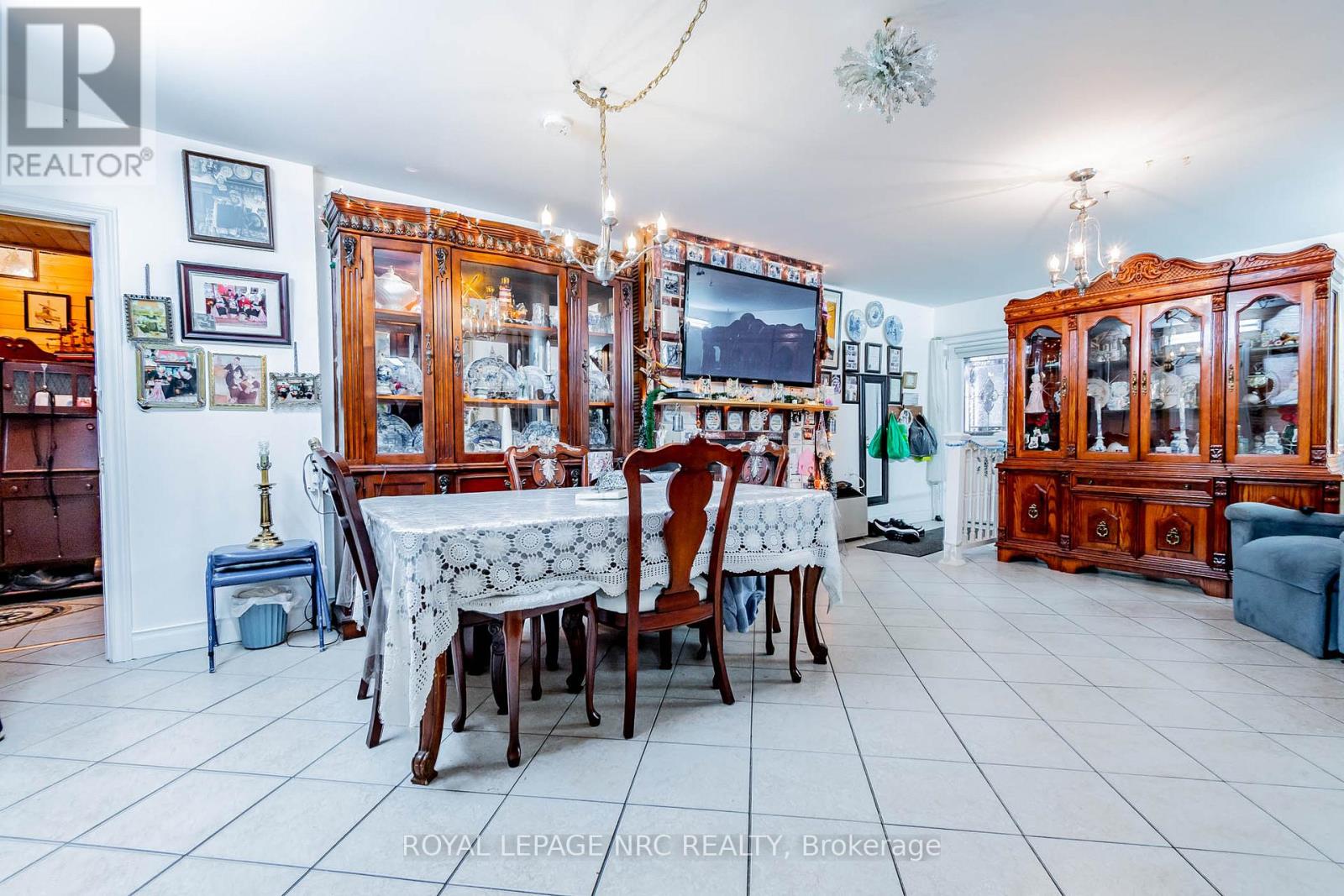 6490 Thorold Stone Road, Niagara Falls, Ontario  L2J 1B3 - Photo 32 - X12905382