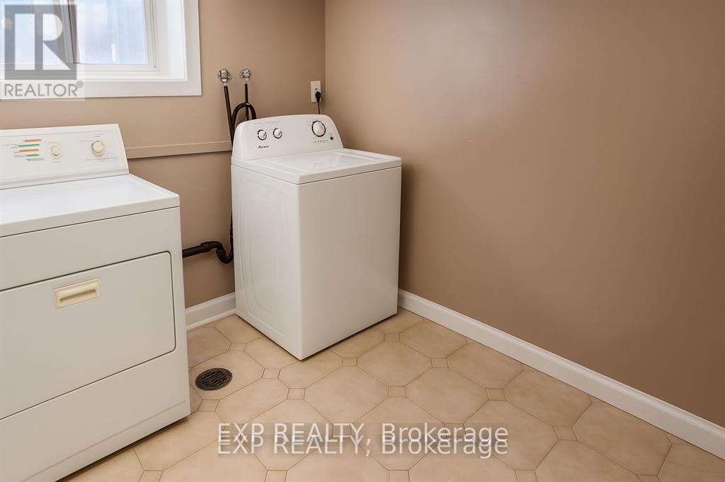 20 Marmora Street, St. Catharines, Ontario  L2P 3C1 - Photo 18 - X12906776