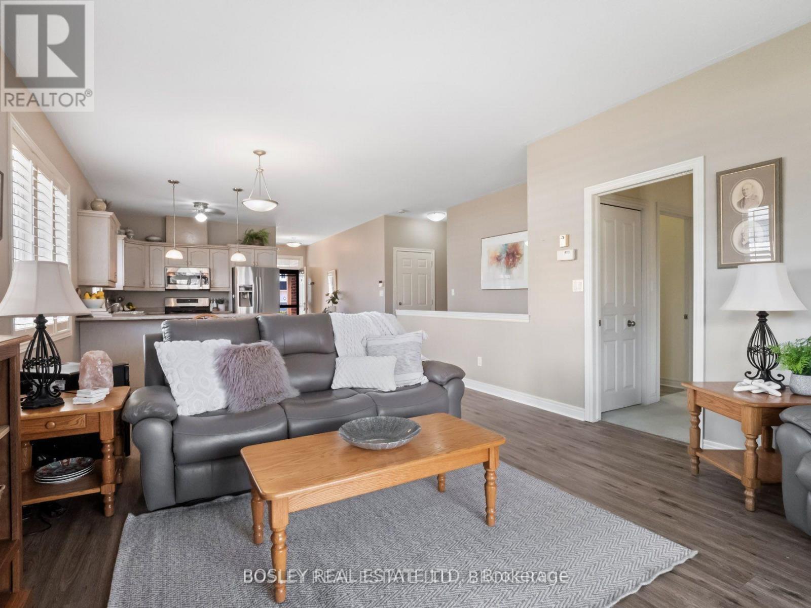 50 Aaron Trail, Welland, Ontario  L3B 6G4 - Photo 14 - X12913478