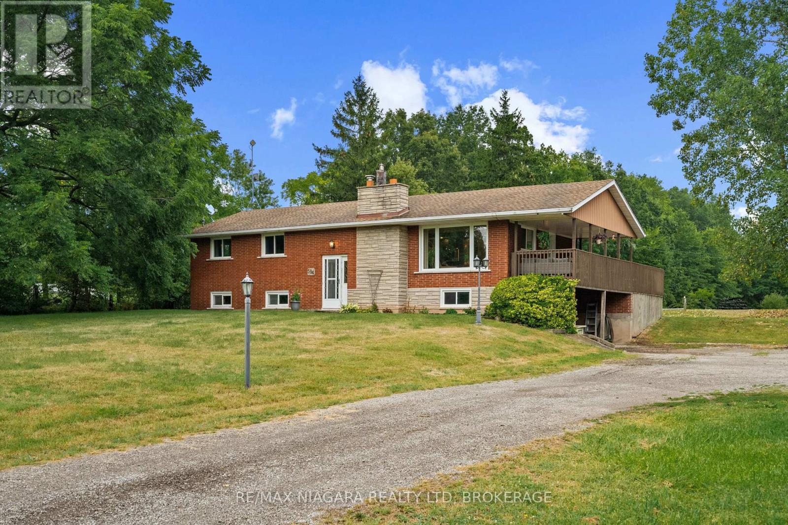 594 Doans Ridge Road, Welland, Ontario  L3B 5N7 - Photo 1 - X12914416