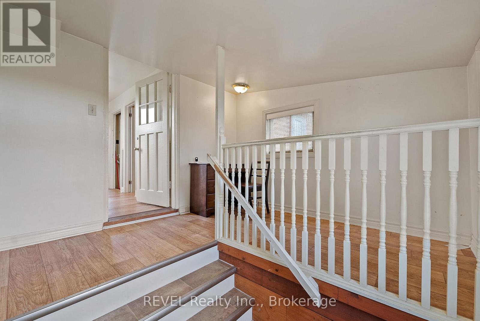801 South Coast Drive, Haldimand, Ontario  N0A 1L0 - Photo 17 - X12914746
