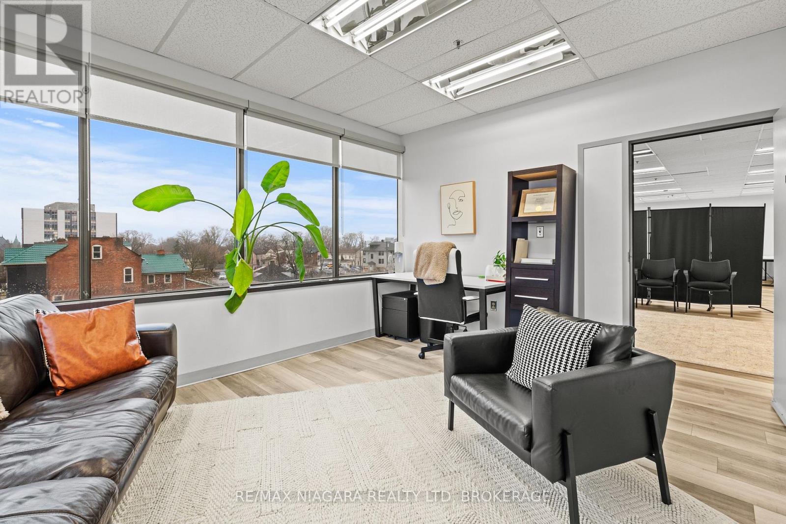 300 - 43 Church Street, St. Catharines, Ontario  L2R 7E1 - Photo 16 - X12915022