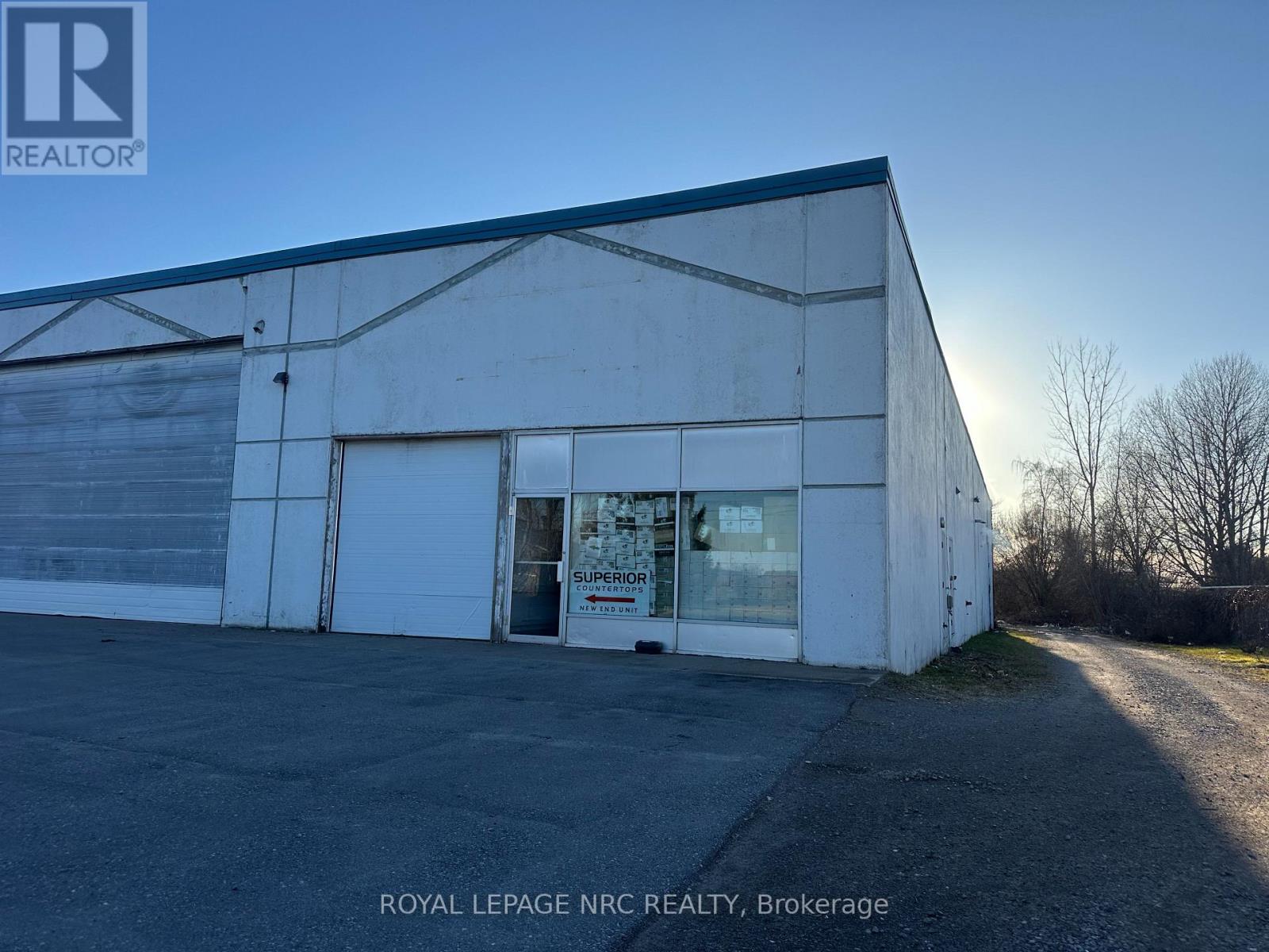 3 - 580 Read Road, St. Catharines, Ontario  L2R 7K6 - Photo 1 - X12930830